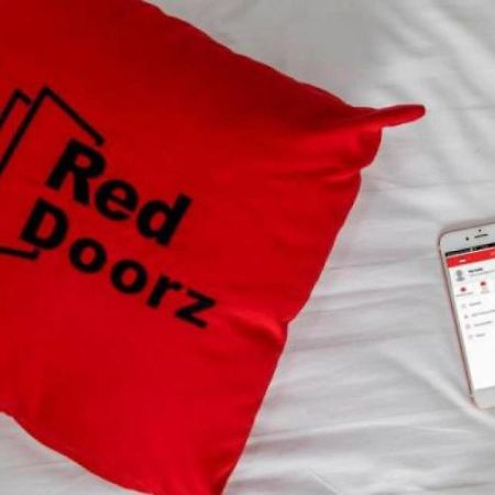 Reddoorz Near Rs Cikini ג'קרטה מראה חיצוני תמונה